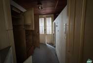 Wohnung mit Potential: Sanierungsbedürftige 2-Zimmer Wohnung nahe Augarten