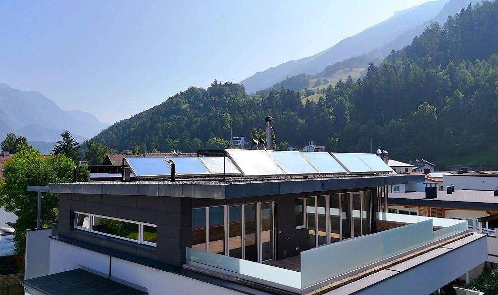 Wohnen mit Atmosphäre, Stil und Licht – Penthousewohnung mit Kachelofen und Ausblick!