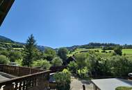 Großzügiges Wohnhaus mit Garagen für drei PKW, Sackgasse, Waldrandlage