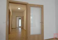 Interessante, moderne und großzügige Zwei-Zimmer-Stadtwohnung.