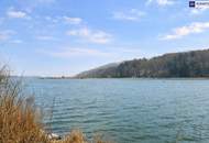 Schnell sein bei dem Preis! Seltenes Baugrundstück mit genialem Donau-Blick in ruhiger Lage: 2.168 m² für großzügiges Eigenheim, Mehrgenerationenwohnen oder Wohnen &amp; Arbeiten auf einem Grundstück!