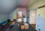 Sanierungsbedürftiges Einfamilienhaus mit viel Potenzial in ruhiger Siedlungslage in Kemeten