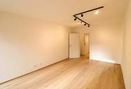 Hochwertig modernisierte Zwei-Zimmer-Wohnung mit Loggia | LEHEN