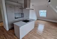 WUNDERSCHÖNE DACHGESCHOSS-WOHNUNG *ERSTBEZUG*