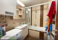 Charmante 2-Zimmer-Wohnung mit Loggia und Parkblick!