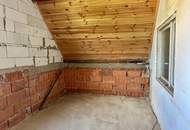 Sanierungsbedürftiges Haus mit Potential