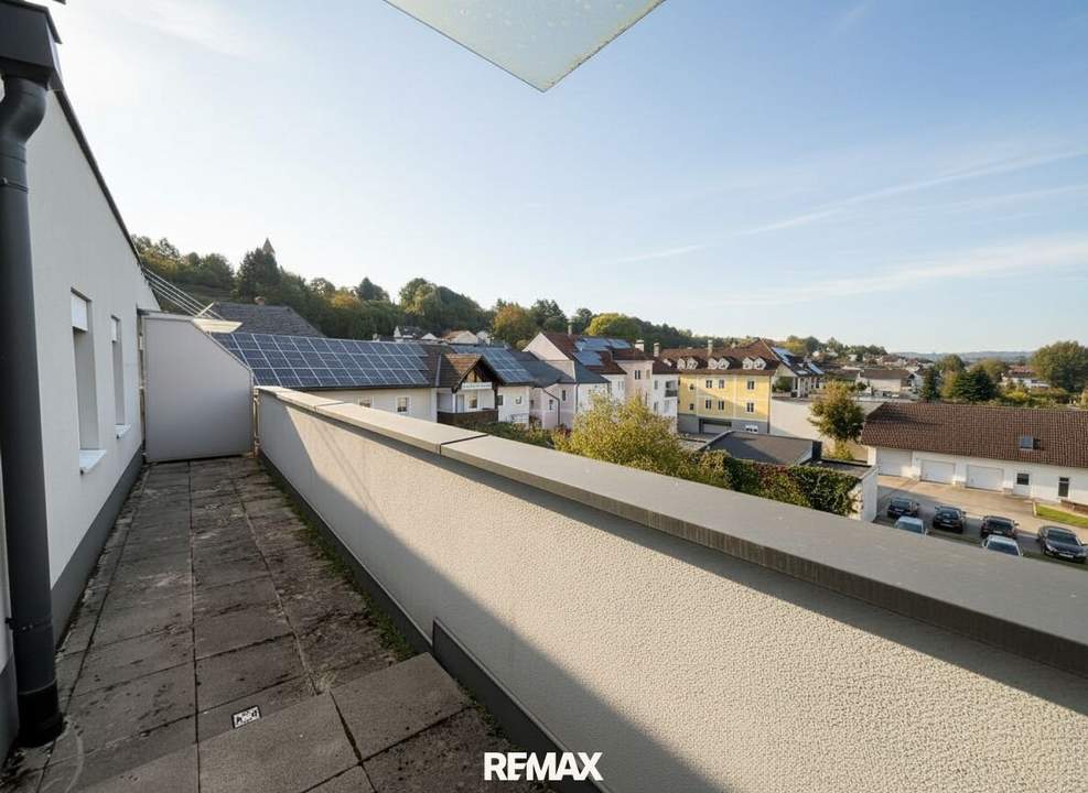 Ardagger Markt - schöne 3 Zimmerwohnung mit XL Balkon