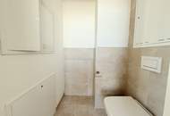 geräumige 2-Zimmer Dachgeschosswohnung mit großer Terrasse und en suite Badezimmer- ab sofort verfügbar