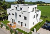 EXKLUSIVES WOHNEN MIT PANORAMABLICK - Moderne Doppelhaushälfte mit ca. 160 m² Wohnfläche • Nur 10 Minuten von Wiener Neustadt
