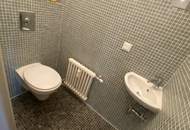 Herrschaftliches Wohnen im Schloss 3 Zimmer Wohnung 155 m² Warmmiete