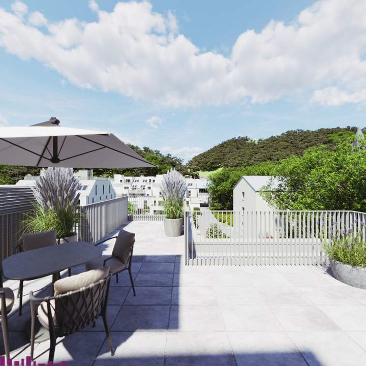 Abkühlen im hauseigenen Pool .... Ihre Traumwohnung mit Terrasse oder Garten und Fernblick Nähe Maurer Wald PROVISIONSFREI !!