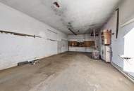 IMPOSANTER LANDSITZ FÜR HOHE ANSPRÜCHE! GROßZÜGIGE WOHN-UND NUTZFLÄCHEN SOWIE ÜBER 5000 m2 LAND