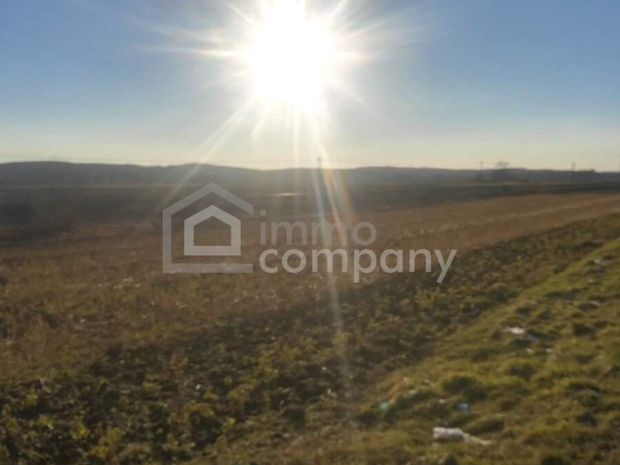 Sonniger Baugrund bei Jennersdorf