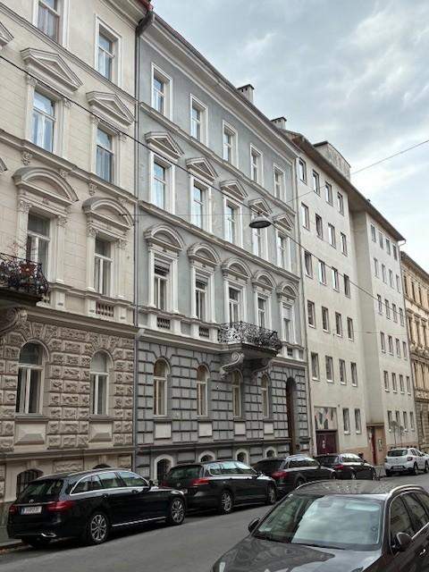 Altbau-Büro in der Innenstadt