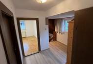 Ruhige Mietwohnung mit zusätzlichem Zimmer im Dachgeschoß und Stellplatz in der Doppelgarage