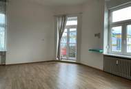 Helle Wohnung mit Balkon und Abstellplatz, 1.OG, 2 Zimmer + Küche - Toppreis!