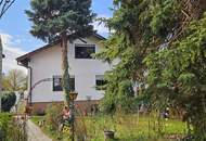 Haus mit viel Potential und großem Garten