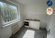 Unbefristet! Erstbezug! Drei separat begehbare Zimmer plus Küche!