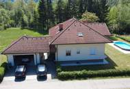 Großzügiges Einfamilienhaus mit Pool und Sauna im Grünen