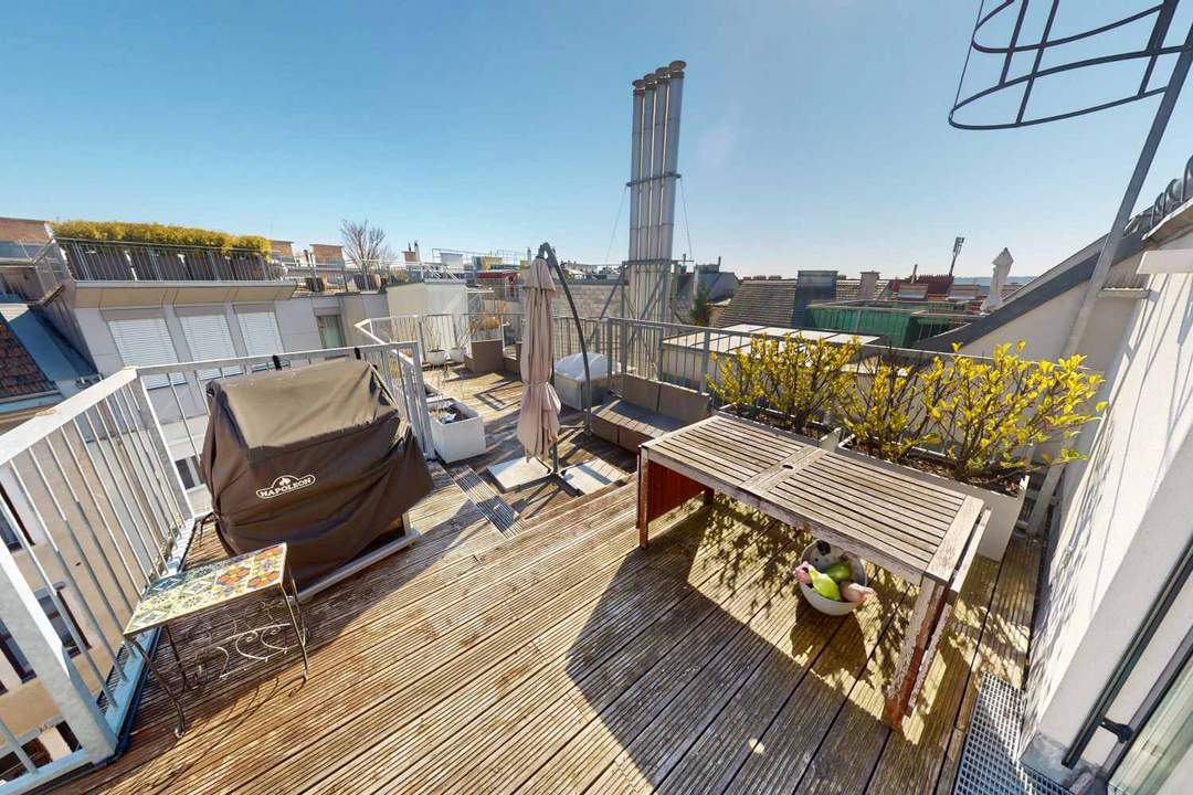 Vorteilhafte Dachgeschoßwohnung mit großzügiger Terrasse zum Verlieben