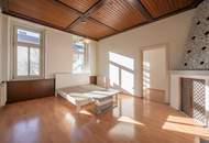 ++Q18++ Renovation-needed 3-room old building flat, lots of potential