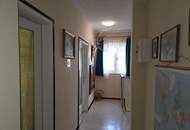 "Haus Emma - mit "Schirm, Charme &amp; Melone"