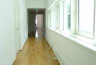 REPRÄSENTATIVE BÜROETAGE