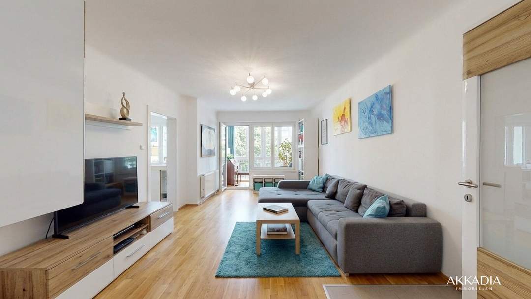 Helle Familienwohnung mit 2 Loggien und Gemeinschaftsgarten
