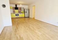 EIGENGARTEN, LORYSTRASSE, 75 m2 Neubau mit 23 m2 Garten, 2 Zimmer, Wohnküche, Wannenbad, Parketten, 1. Liftstock