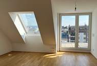 klimatisierte Dachgeschoss 2-Zimmer Wohnung mit zwei Balkone!