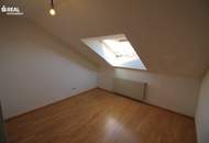 Dachgeschoss, 3 Zimmer, Terrasse, Einbauküche