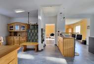 Einfamilienhaus mit großem, ebenen Garten!