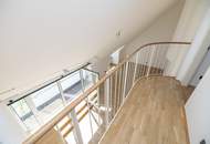 Repräsentative Dachgeschosswohnung mit 3 Zimmern- in bester Lage!