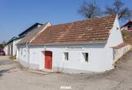 Landhaus in erhöhter Aussichtslage mit weitläufigem Grundstück im schönen Strassertal