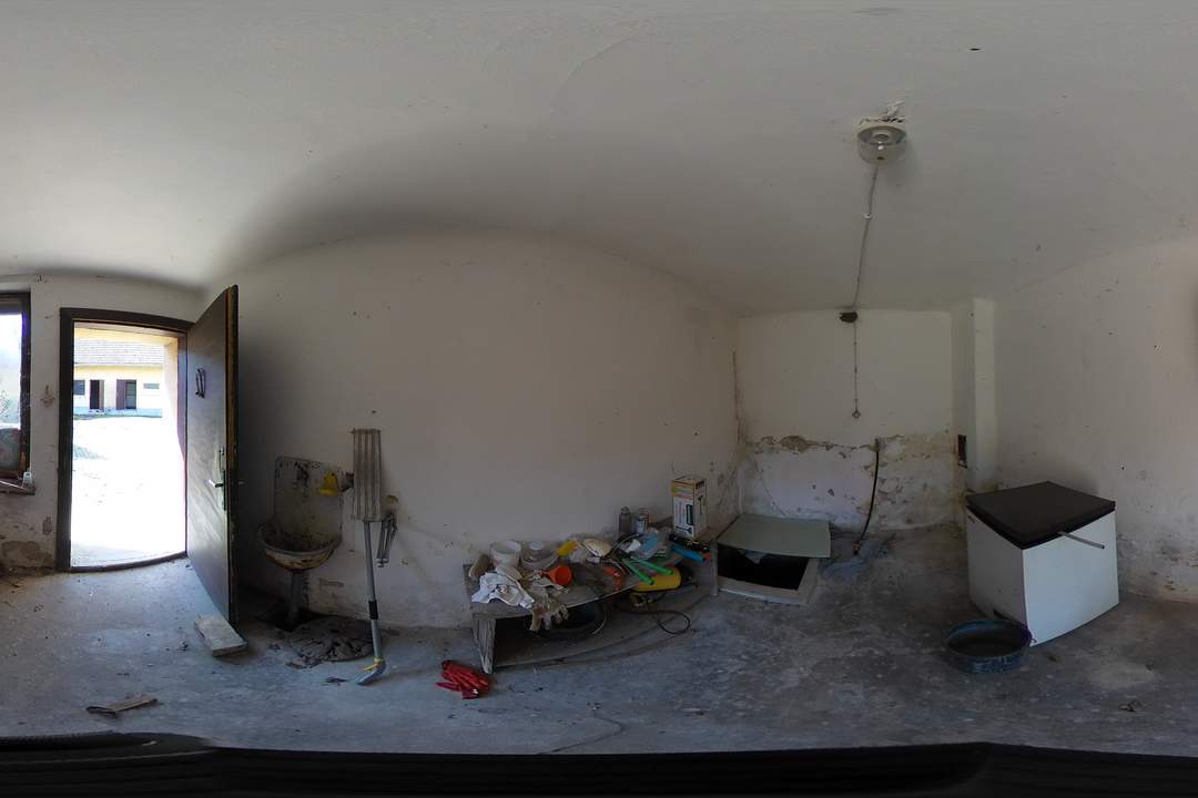 Charmanter Dreikant Hof mit Potenzial!