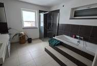 Neuwertiges Einfamilienhaus zu verkaufen