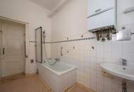 ++1140++ sanierungsbedürftige 3,5 Zimmer Wohnung in Stilvilla! idyllischer Garten!