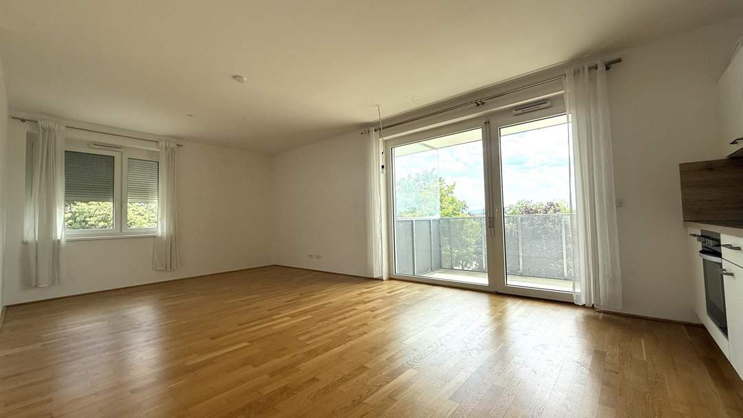 Großzügige Neubauwohnung mit 14m² MEGA-SÜD-Balkon nahe Akademiepark