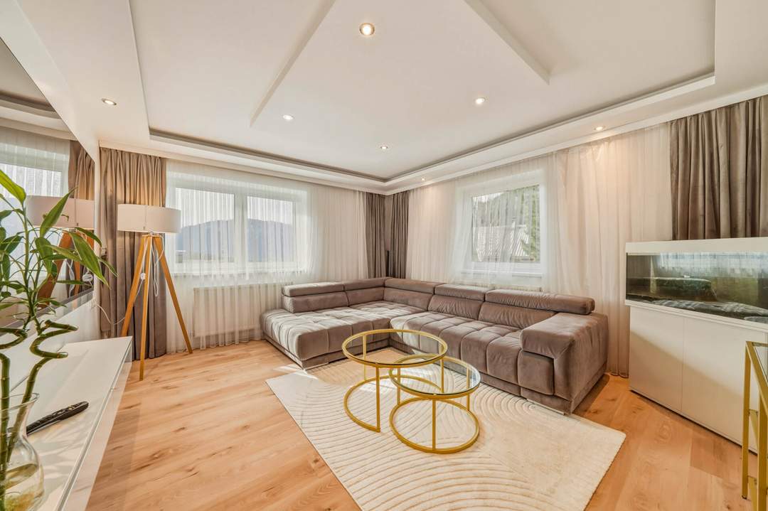 Familienfreundliche 4,5-Zimmer-Wohnung mit Ostbalkon & schönem Ausblick