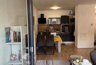 Moderne und helle 2-Zi-Wohnung mit Balkon & Tiefgarage an der Grenze zu Wien