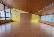 Projekt auf hervorragender Basis möglich - ehemaliger Kindergarten mit Garten erwerbbar!