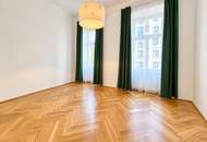 Sanierte 2-Zimmer Altbauwohnung mit Balkon