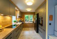 Exklusives Mehrfamilienhaus mit Ateliercharakter, Einliegerwohnung und Pool