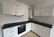 HELLE und RUHIGE Wohnung - ZWEI Zimmer im DG