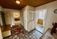 Ehemaliger Bauernhof mit Presshaus, Innenhof und kleinem Stadl, in der nähe von Retz!