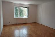 Zentrale 4-Zimmer-Wohnung mit Balkon und perfekter Infrastruktur