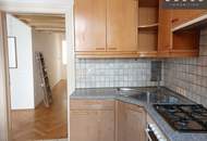 GÜNSTIGE, HOFSEITIG RUHIGE ZWEIZIMMER-ALTBAUWOHNUNG BEIM REUMANNPLATZ