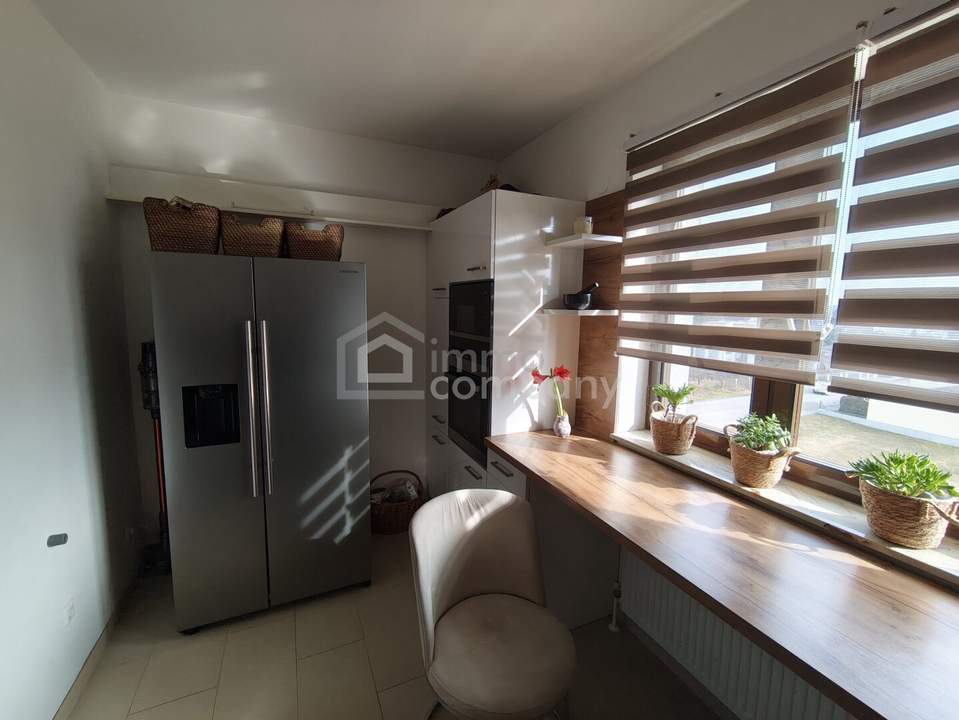 Einmalige 4-Zimmer Dachgeschoßwohnung mit Loggia & Parkplatz & Klima