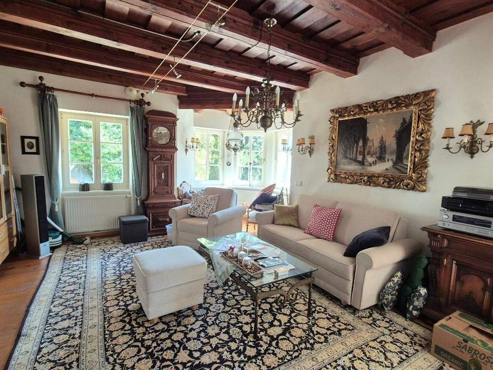 CHARMANTES WIENERWALD-LANDHAUS IN TRAUMHAFTER LAGE