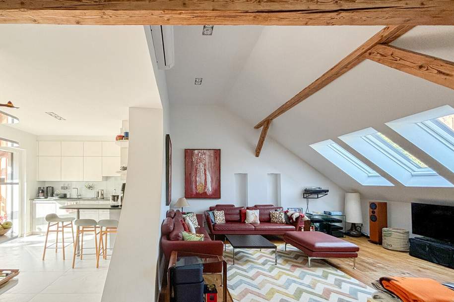 Helle Dachgeschoßwohnung mit Terrasse auf einer Wohnebene, Wohnung-kauf, 1.950.000,€, 1180 Wien 18., Währing